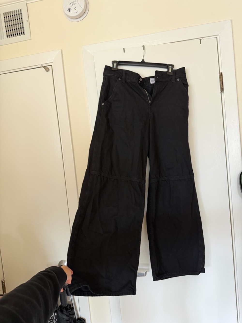 GAP Black Wide-Leg Women's Jean